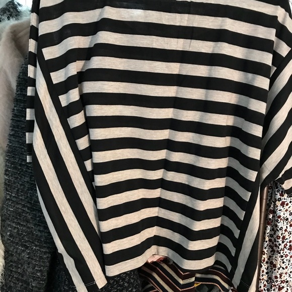 Forever 21 cropped top - Picture 2 of 2